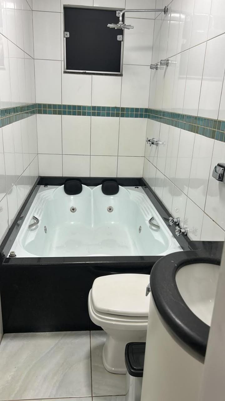 APARTAMENTO COM HIDRO DUPLA AR CONDICIONADO e GARAGEM Apartment in Uberlândia