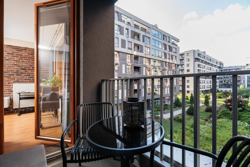 Off site, Day, View (from property/room), Balcony/Terrace, Living room, Decorative detail, Seating area, Location
