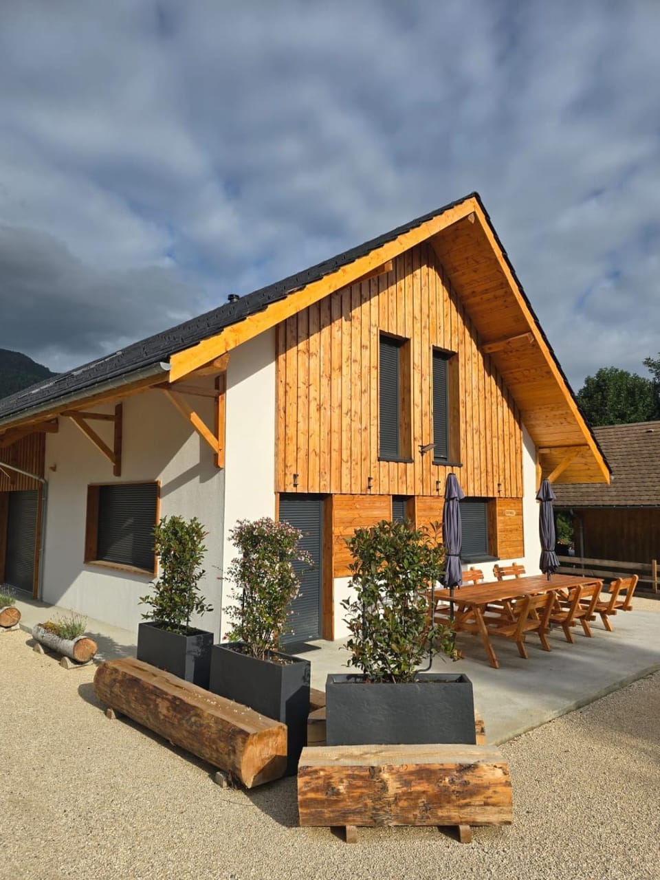 les5sommets 2 gîtes de 14 couchages House in Auvergne-Rhône-Alpes