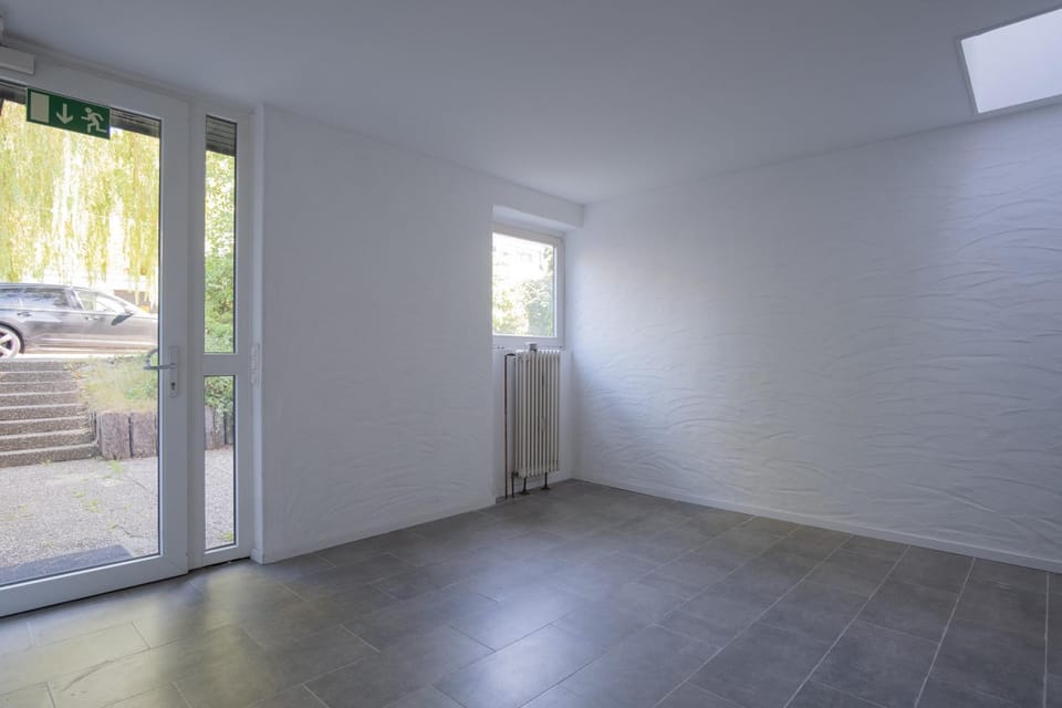 Property building, Facade/entrance