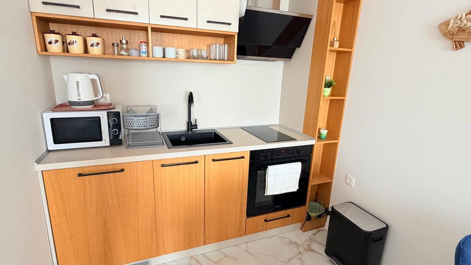 Golden Sands - Beachfront - Zlatna Kotva A60 Apartment in Varna