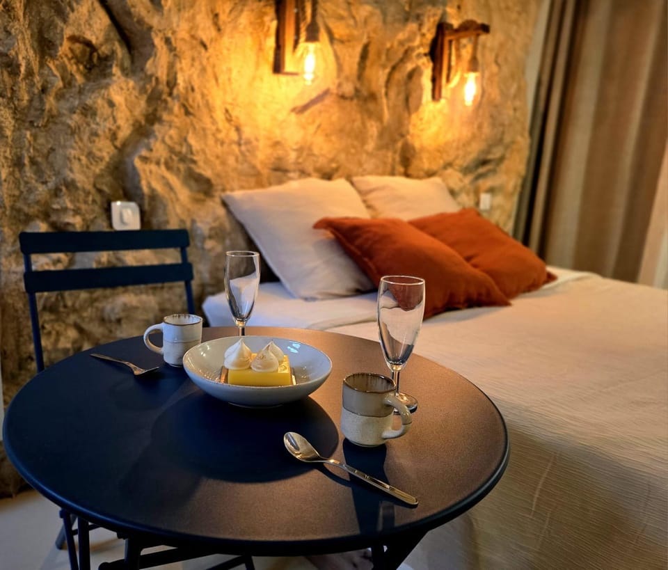 L'Écrin de Roche, Escapade romantique, Jacuzzi Apartment in Menton