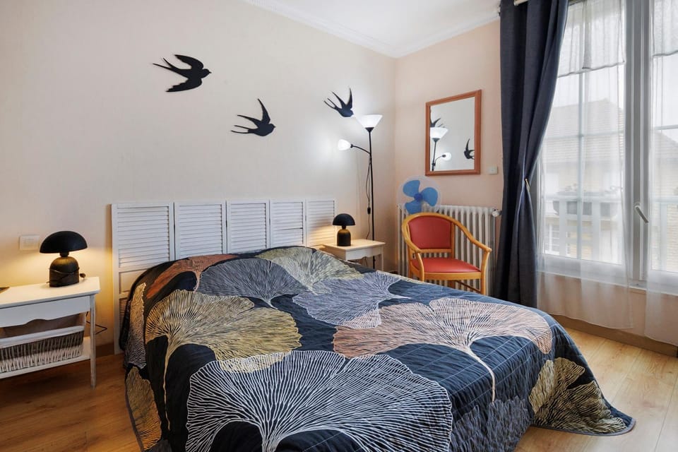 Living room, Bedroom