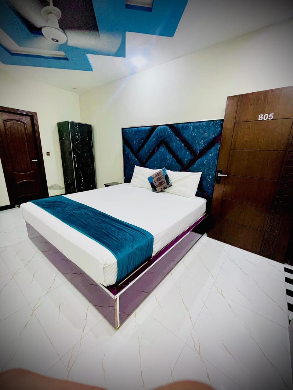 Bed, Photo of the whole room, Bedroom, wardrobe