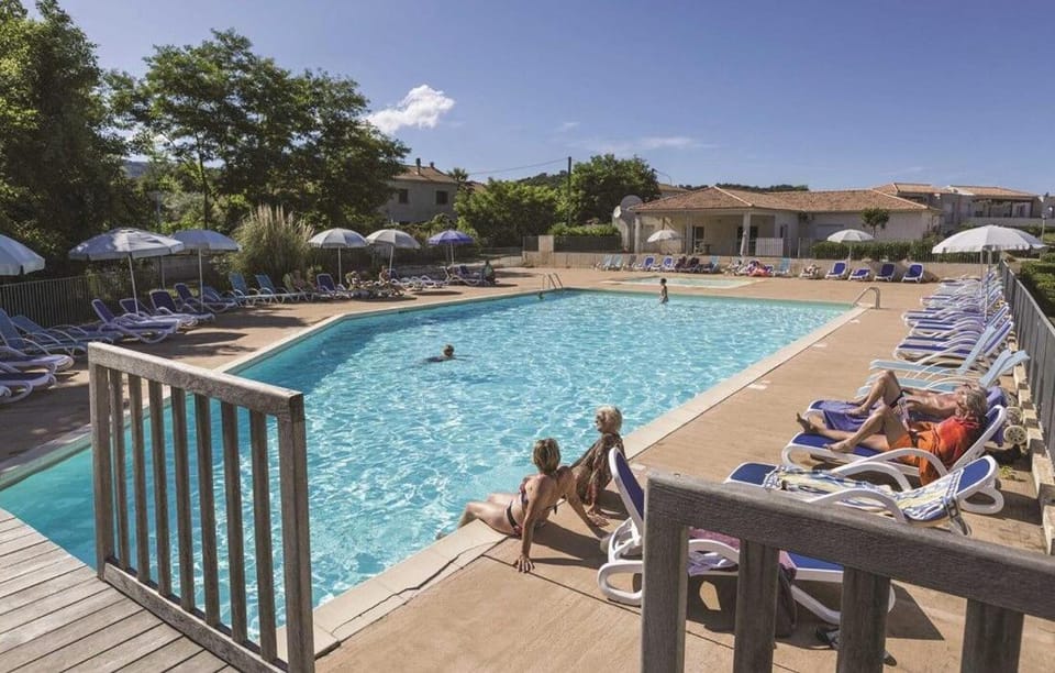 Appartement refait a neuf bord de plage Apartment in Poggio-Mezzana