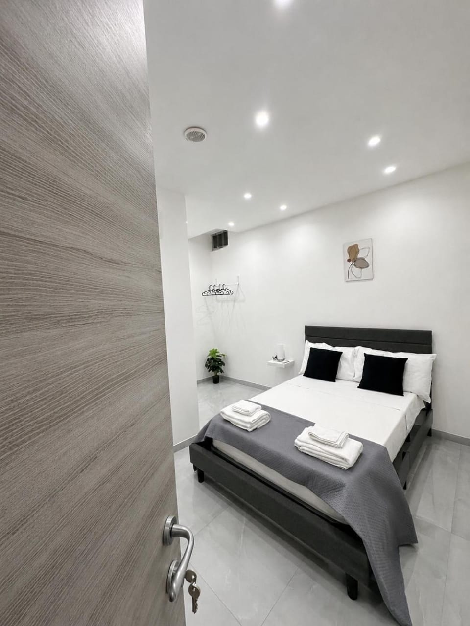 Bed, Bedroom, air conditioner