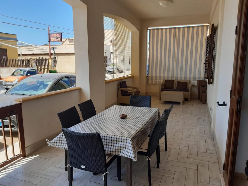 White House Apartment in Sicily