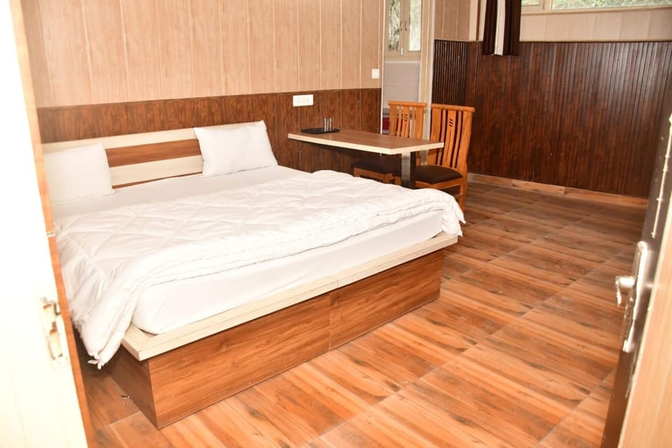 Sameer hotel kaichi dham Hotel in Uttarakhand