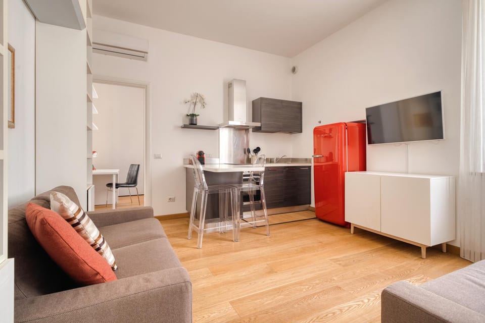 Kitchen or kitchenette, Living room