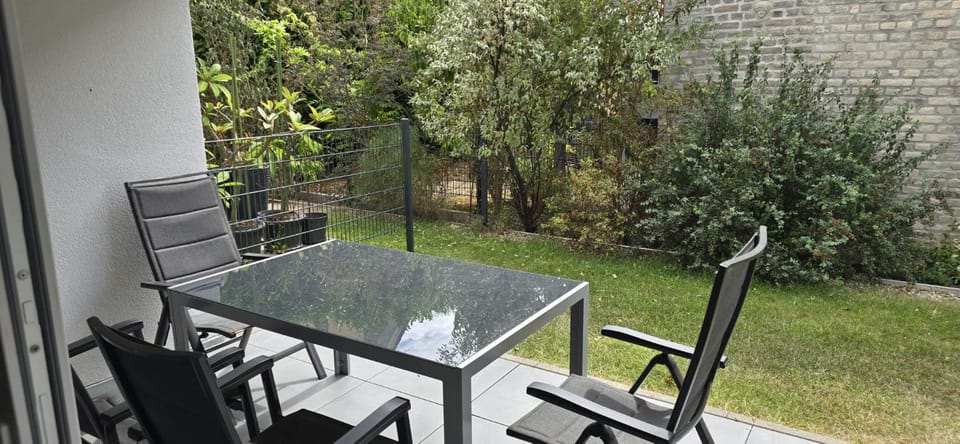 Garden, Balcony/Terrace