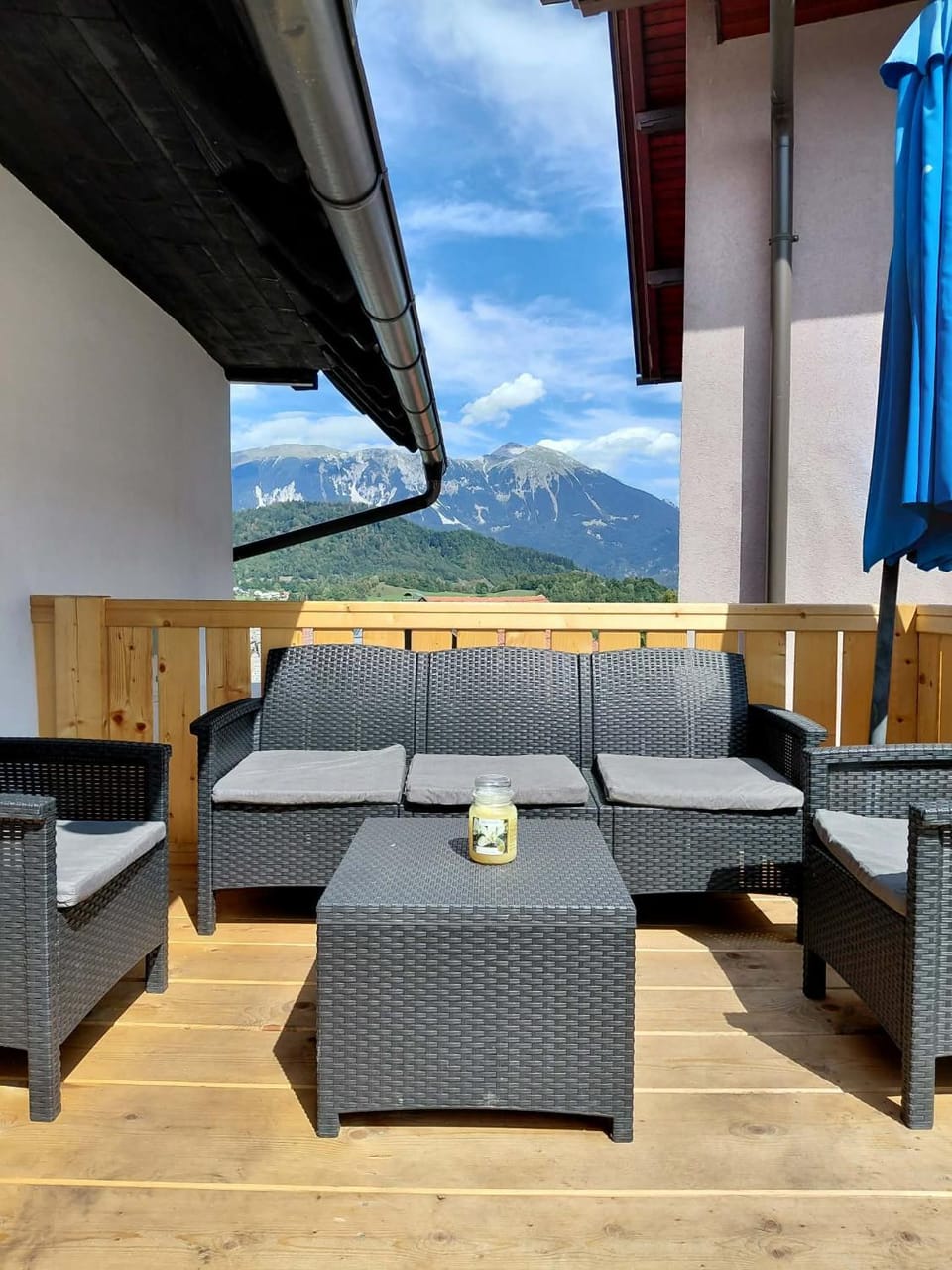Day, Seating area, Mountain view