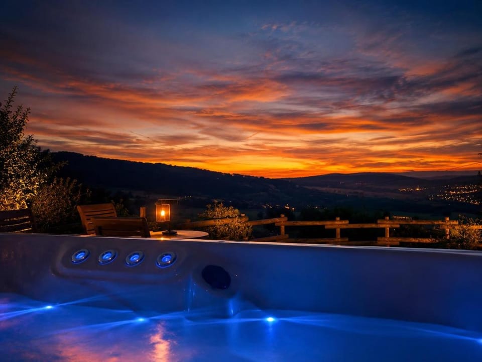 Night, Natural landscape, Hot Tub, Sunset