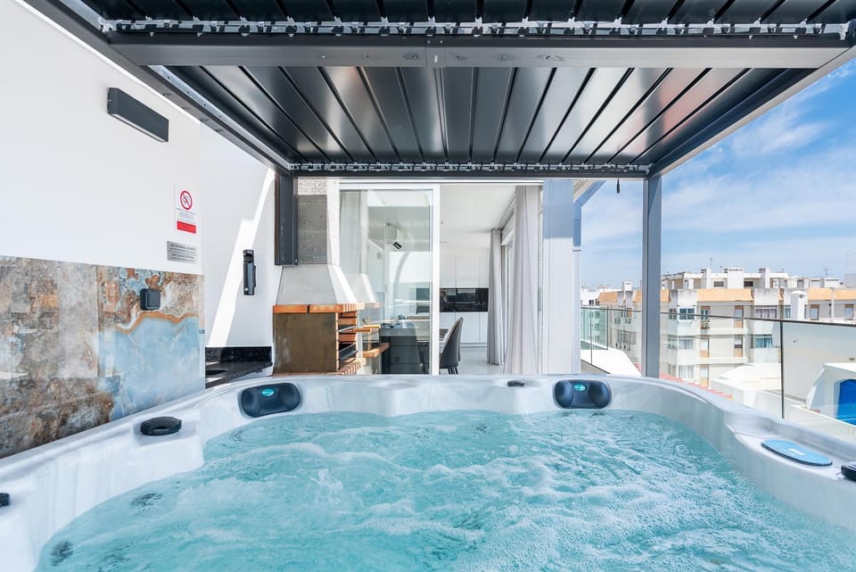 Hot Tub, Balcony/Terrace