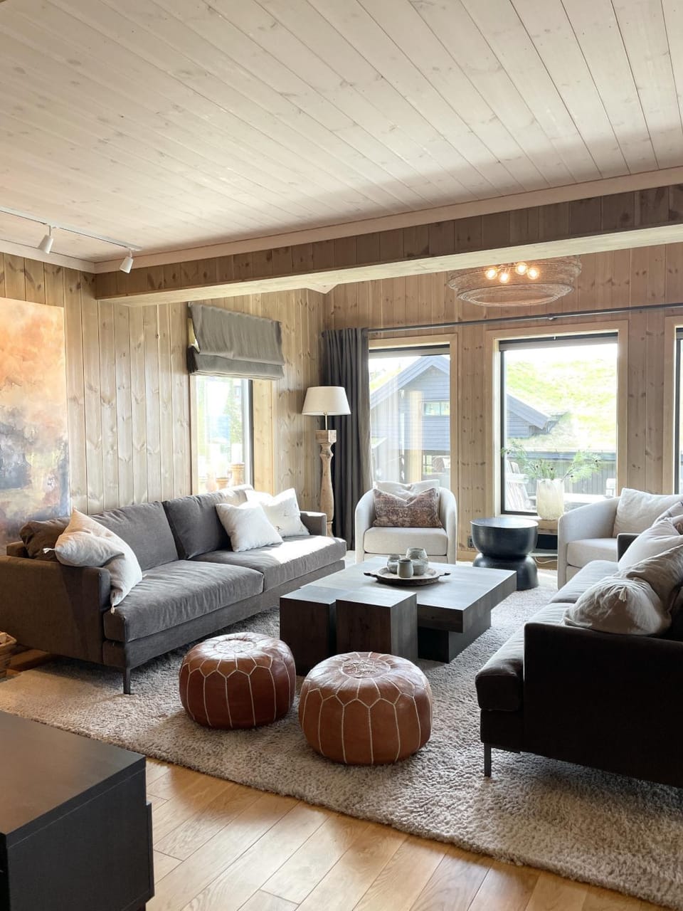 Living room, Seating area