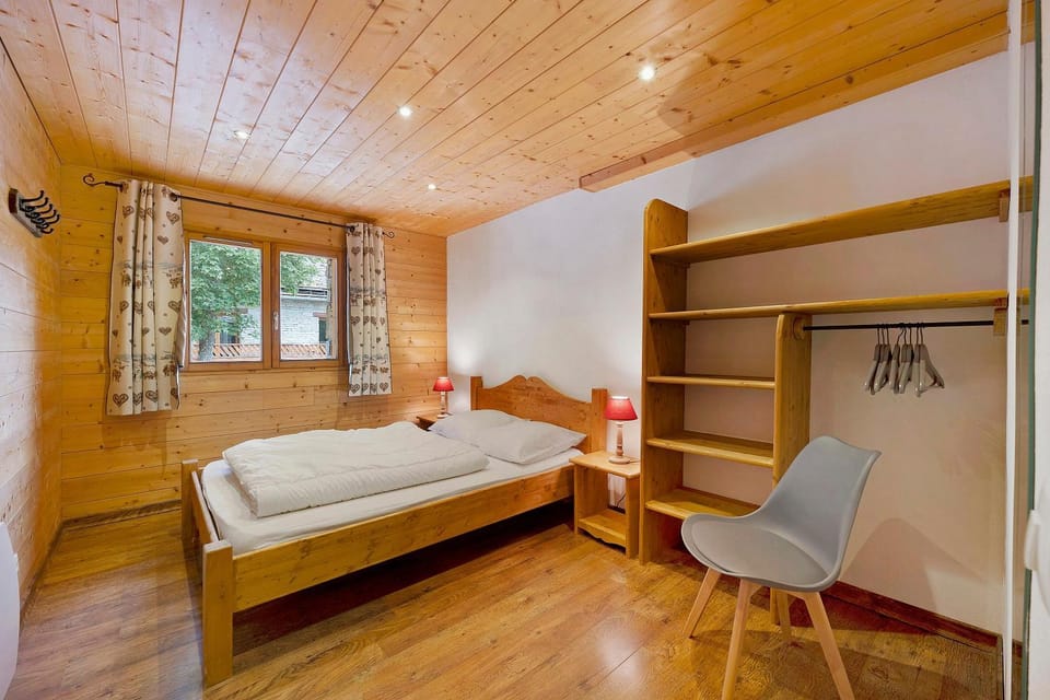 Property building, Living room, Bedroom