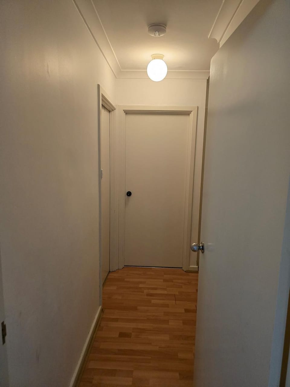 Girrawheen - Room2 in a shared house Bed and Breakfast in Perth