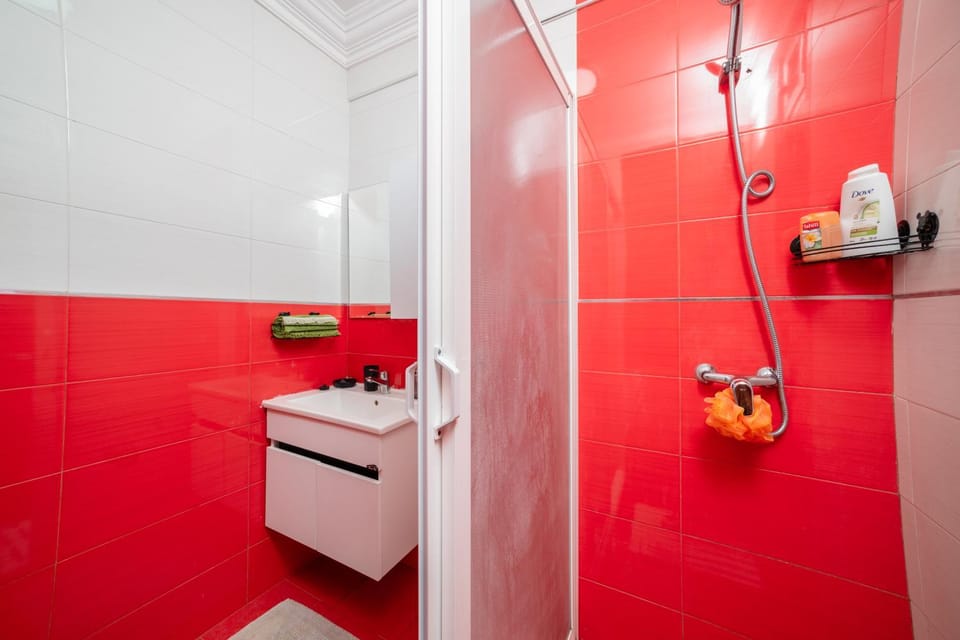 Bright 2-Bedroom Apartment avec Parking Apartment in Agadir