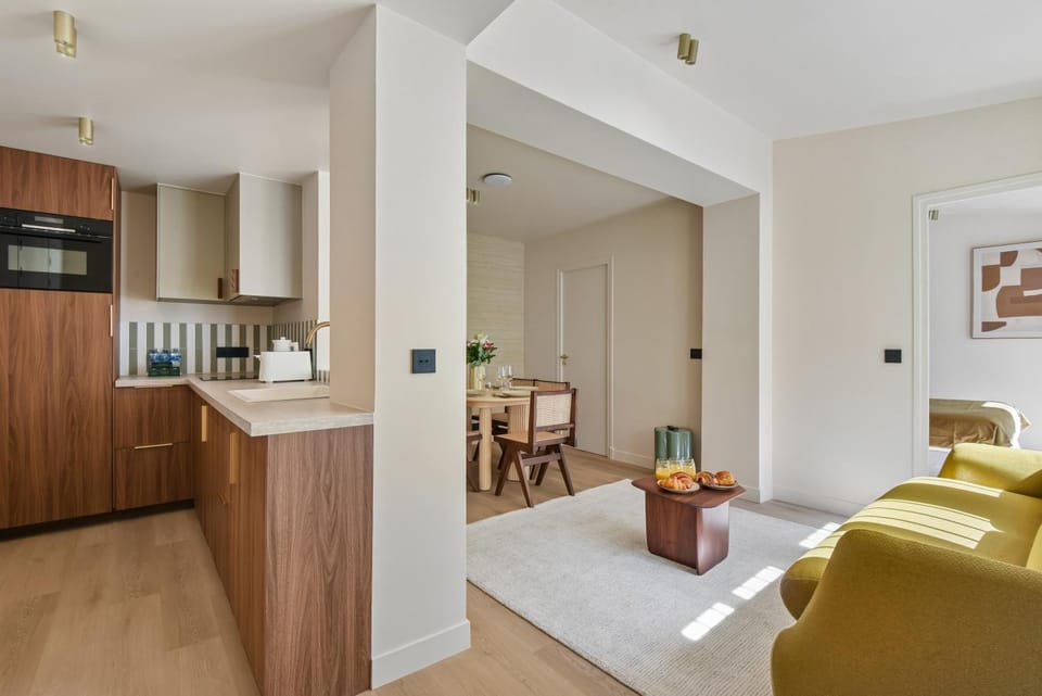 Lavie Maison - AC and Hot Tub near Sentier Apartment in Paris