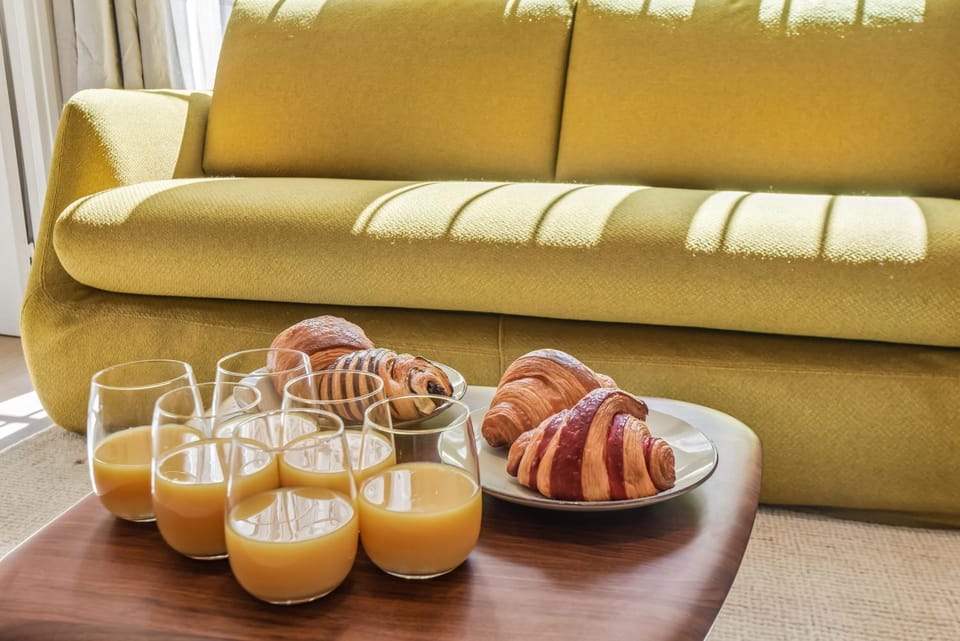 Lavie Maison - AC and Hot Tub near Sentier Apartment in Paris