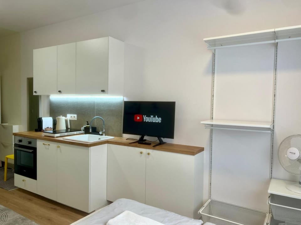 ADM Danube Cozy Apartment - TV, Coffee Apartment in Bratislava