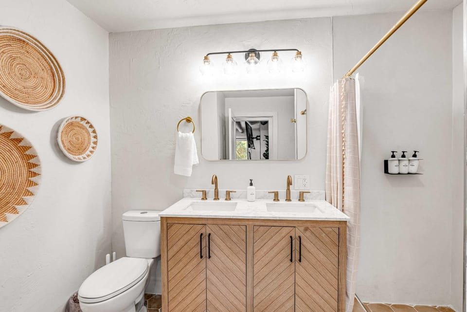 Cozy 3BR Retreat in Manitou Springs Downtown Apartment in Manitou Springs