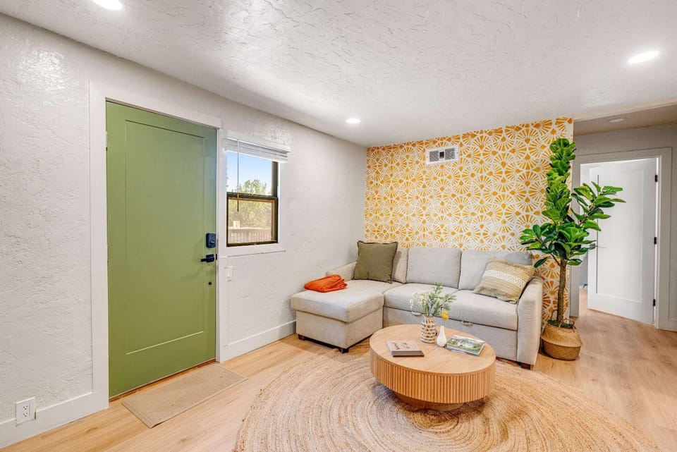 Cozy 2BR in Manitou Springs Walk Downtown House in Manitou Springs