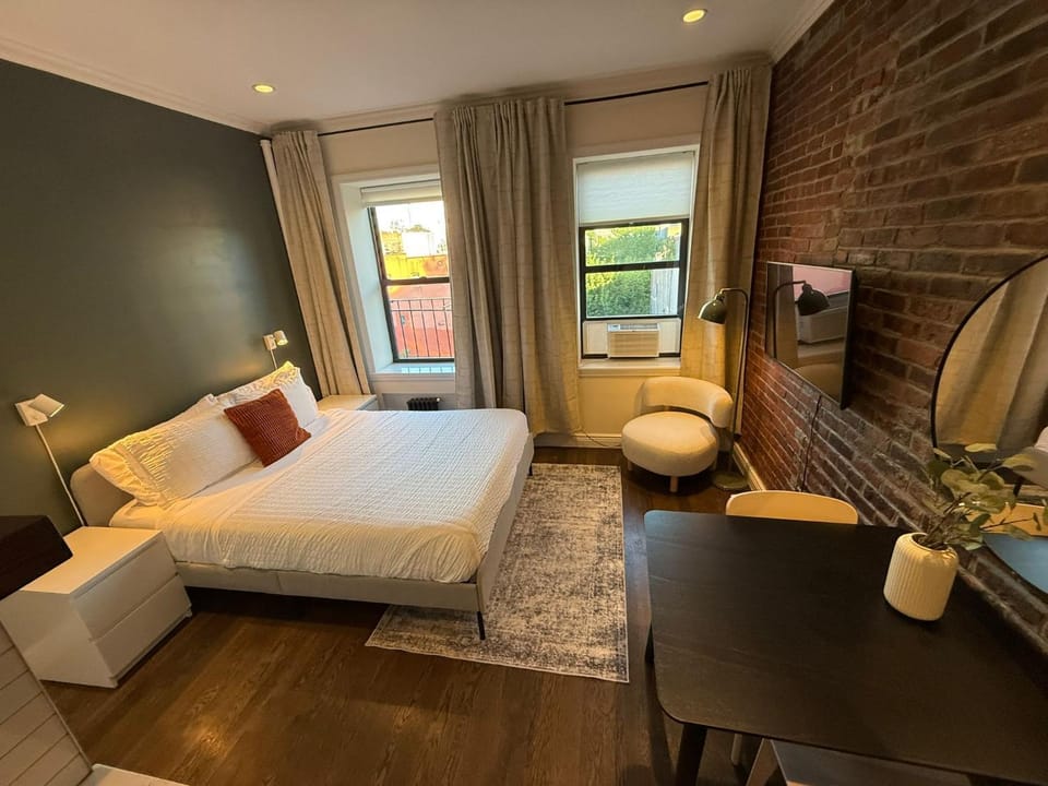 The Pewter Flat III Vibe 8835 Apartment in East Village