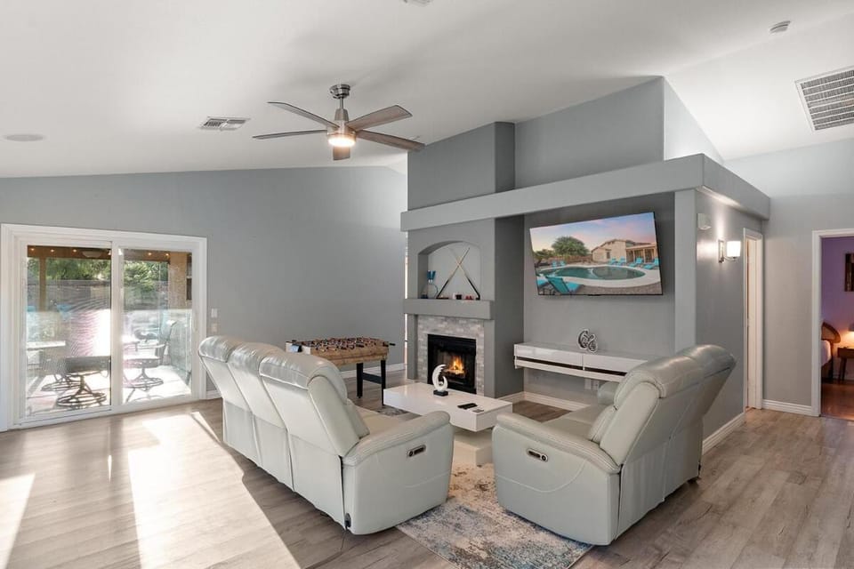 Reset & Rally! Heated Pool Spa Firepit BBQ 17 PPL Villa in Casa Grande