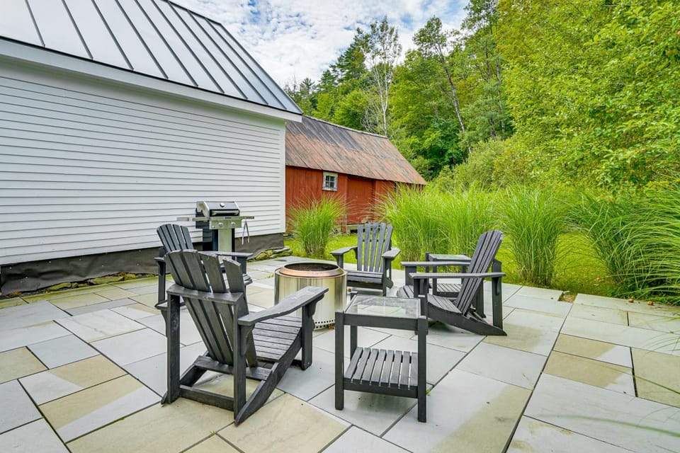Modern Farmhouse Between Mount Snow & Stratton! House in Wardsboro