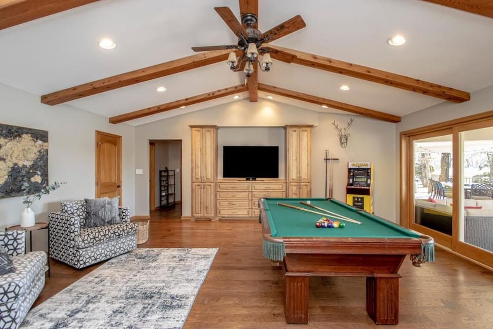 Lakefront House with Hot Tub Dock Game Room House in Garland County
