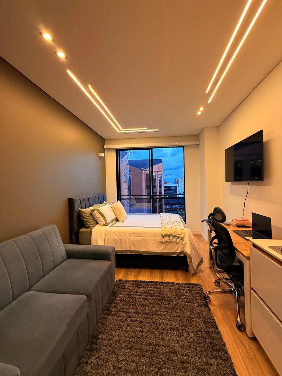 Photo of the whole room