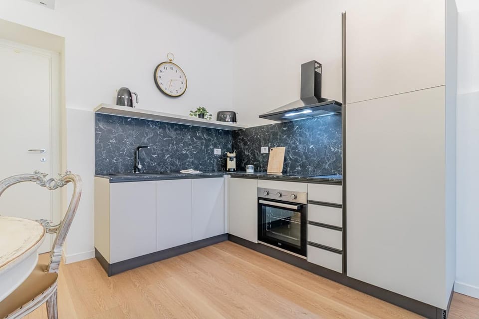 Thea - Mille Apartment in Monza
