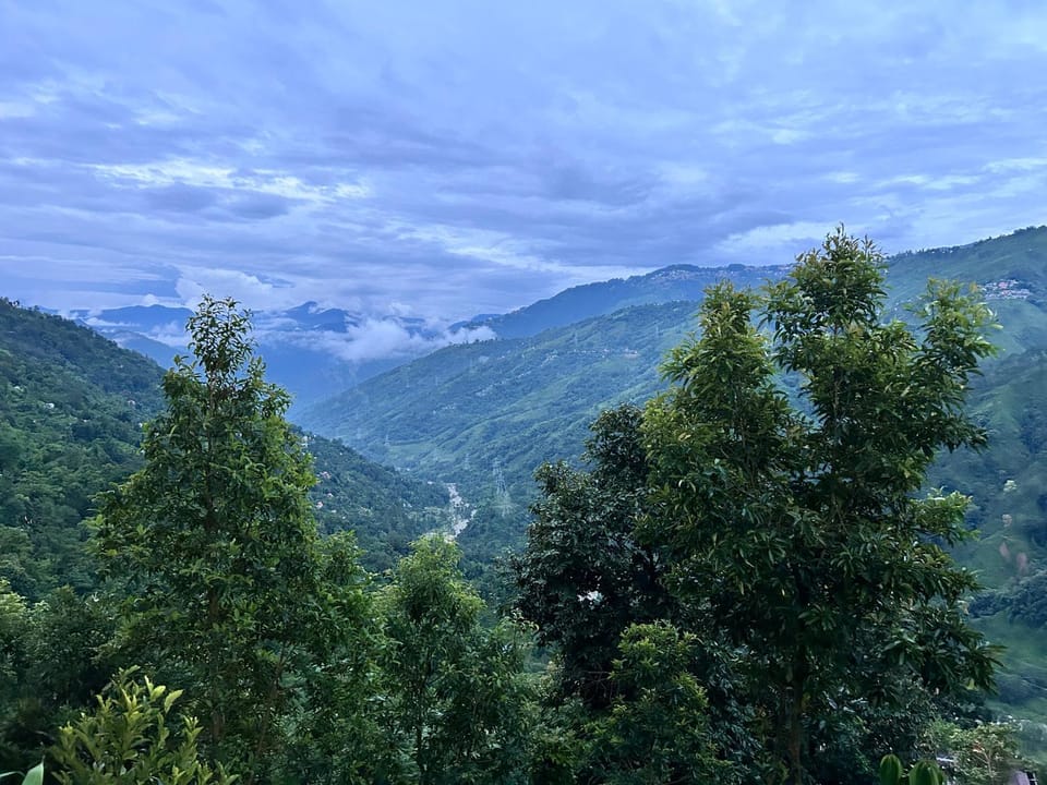 House On The Clouds Farmstay- Relling Vacation rental in West Bengal