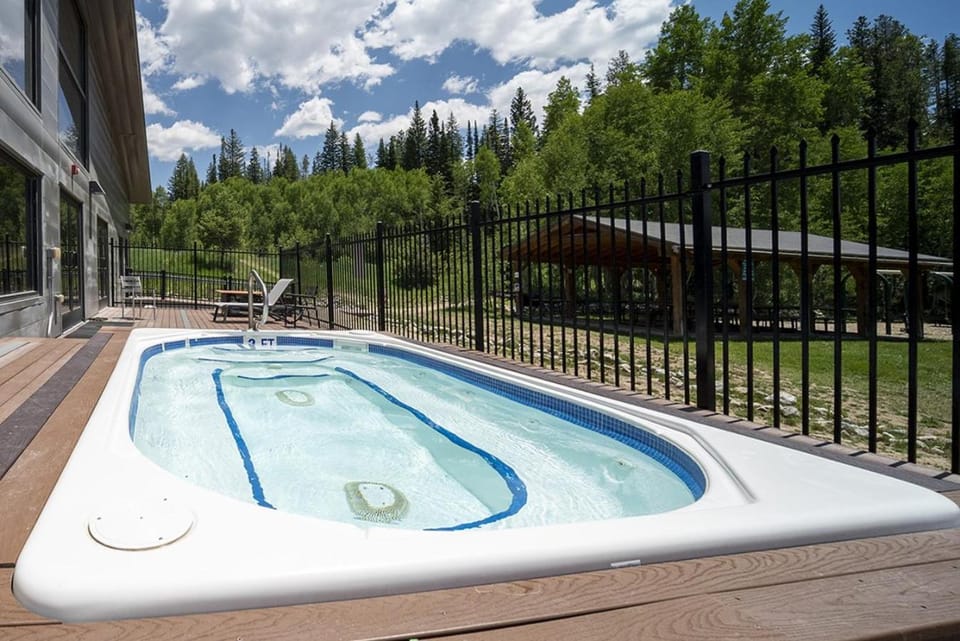Riverfront Retreat with Hot Tubs and Walk to Downtown Winter Park House in Fraser