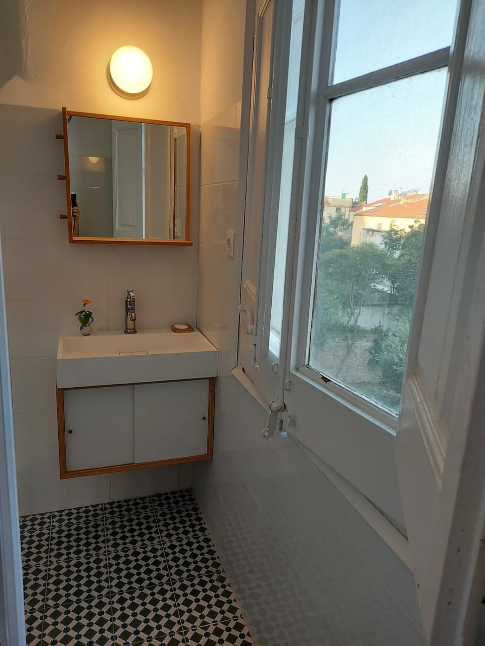 Barcelona Suburban Hot Spring Village CASA MINA Olive Room One Bed Exclusive Suite Bed and Breakfast in Maresme