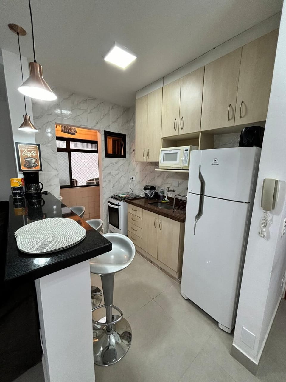 Apartamento Confortável Astúrias Guarujá perto da Praia e Comércio Apartment in State of São Paulo