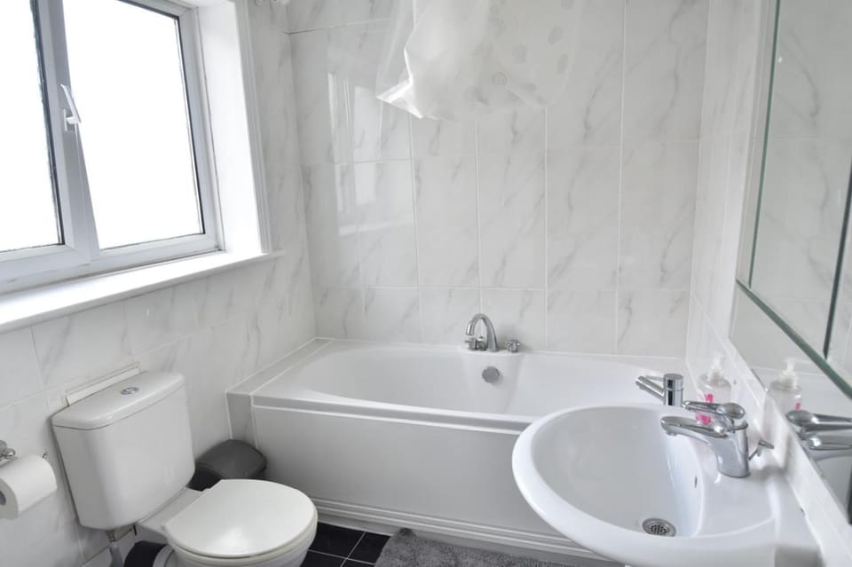 Church & Coast, Spacious 3-Bed Hove Apartment Apartment in Hove