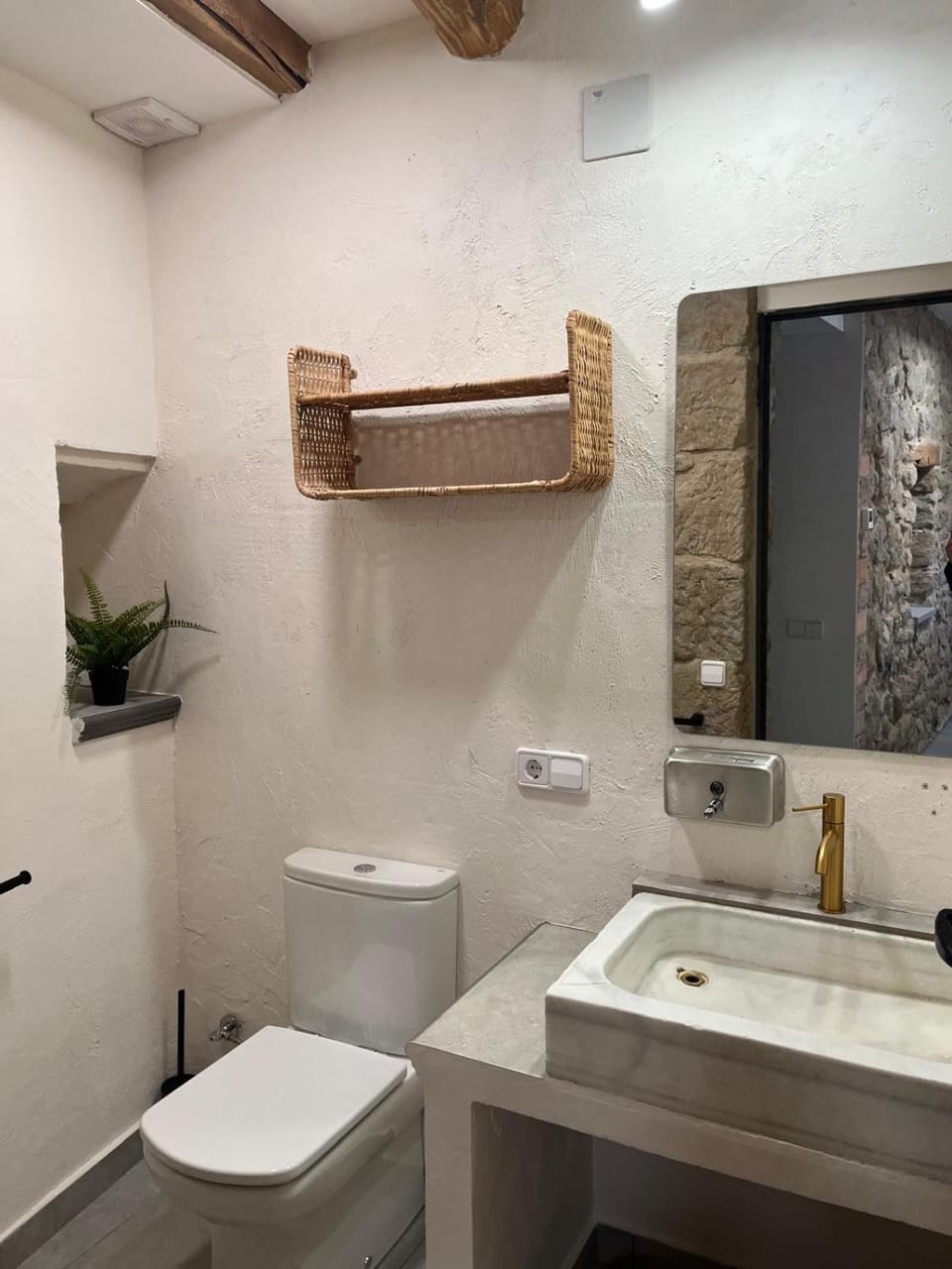 Cal Felip Apartment in Catalonia