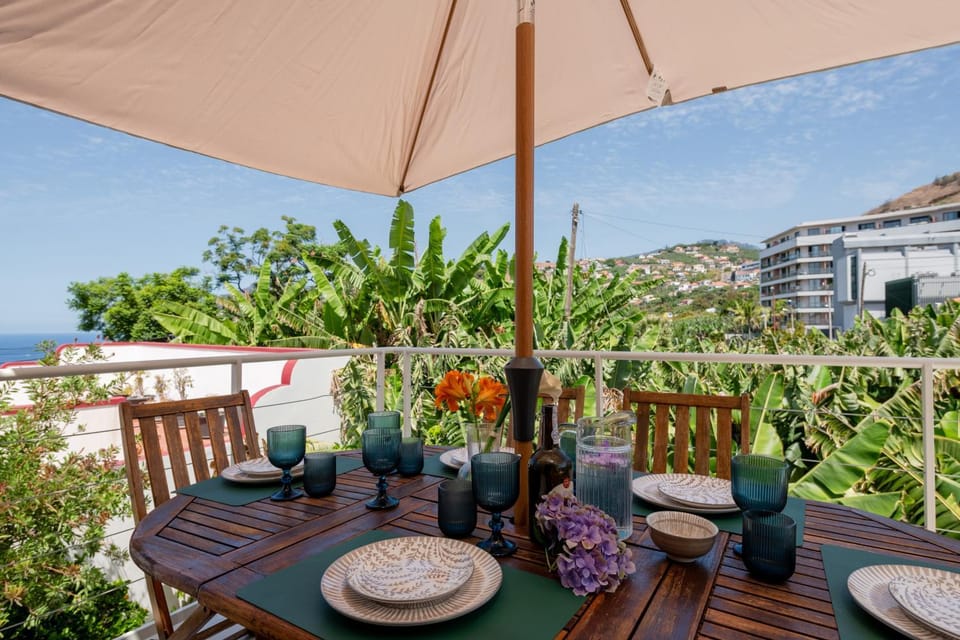 Property building, Patio, Day, Natural landscape, View (from property/room), Balcony/Terrace, Dining area, Sea view