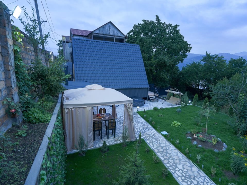Garden, Garden