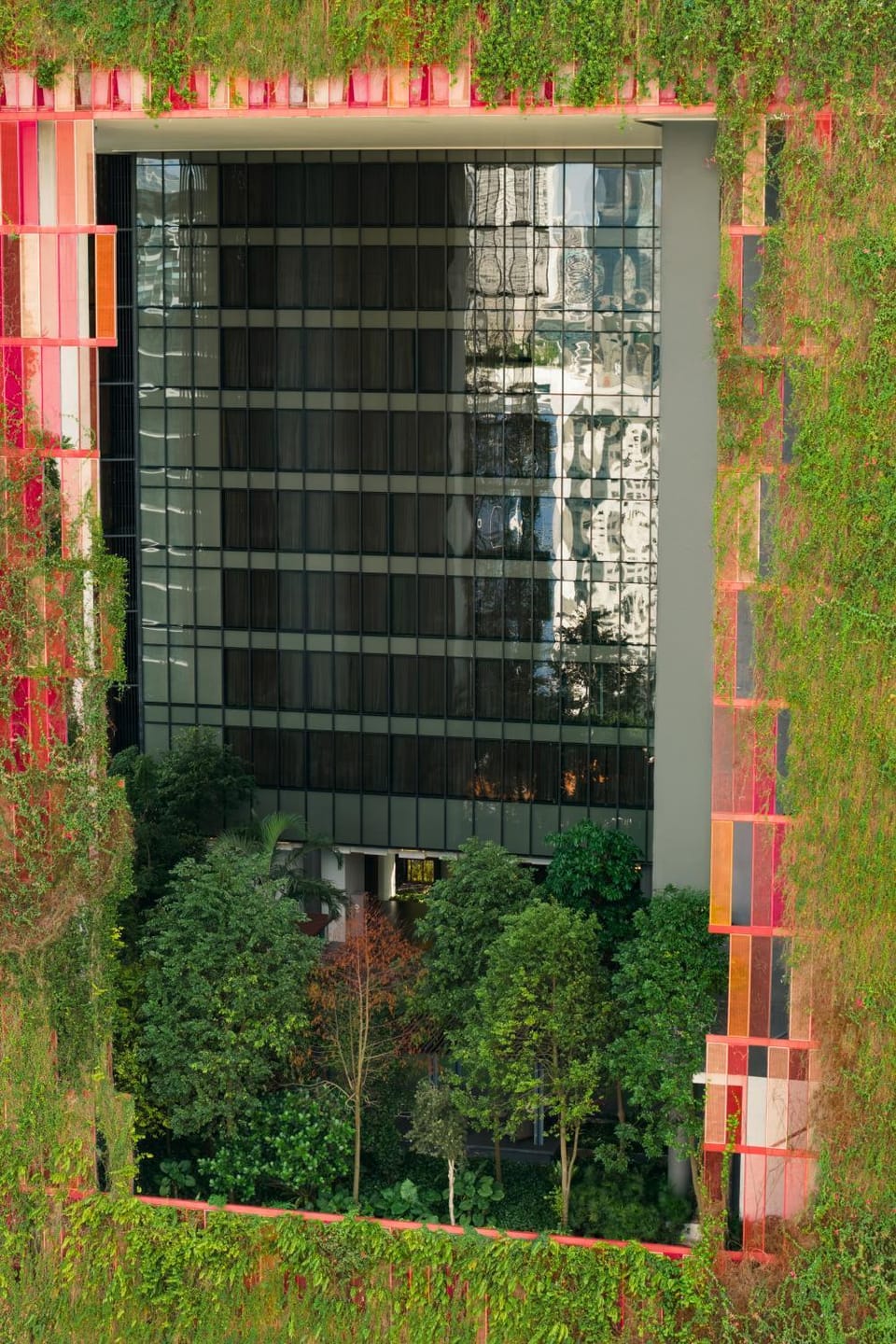 Facade/entrance