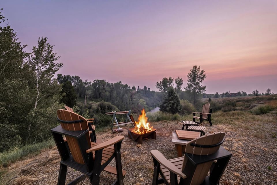 THE HATCH CABIN by Kabino 2BR cabin near water and mountains Cabin in Ashton