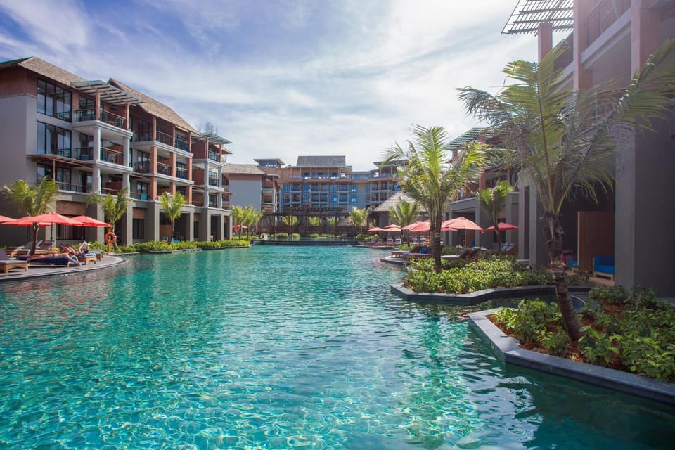 Swimming pool, Swimming pool
