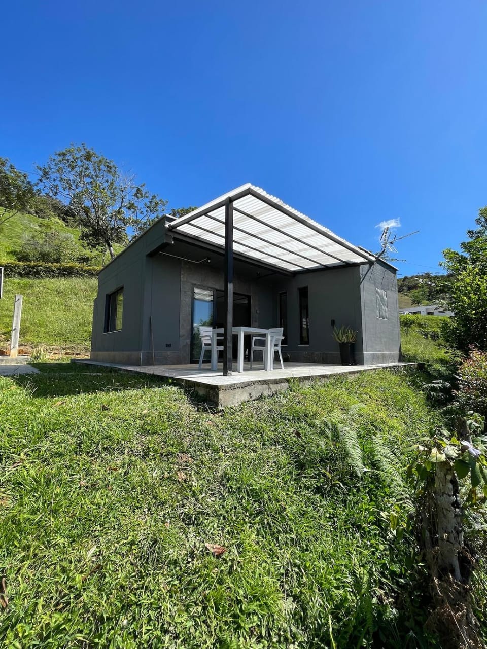 Casa con Jacuzzi, Cocina Equipada, WiFi y Parqueadero en San Roque House in Antioquia