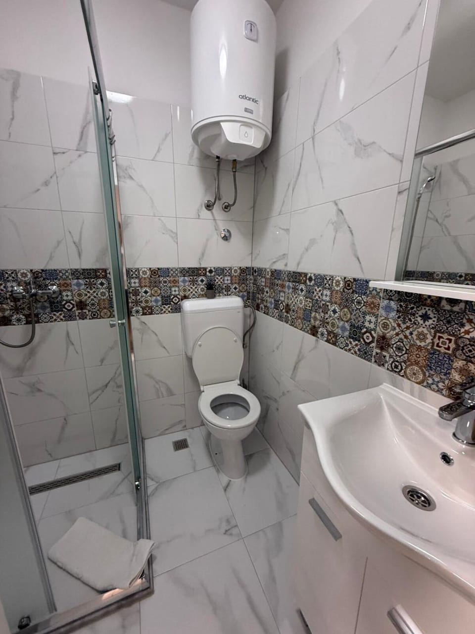 Shower, Toilet, Bathroom, bidet
