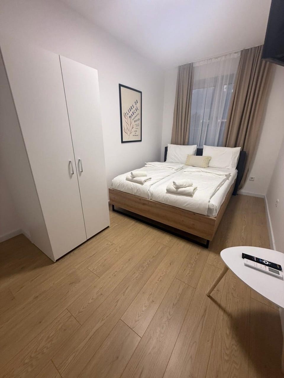 Bed, Photo of the whole room, Bedroom, wardrobe