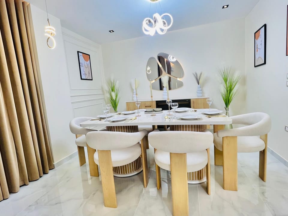 VIP 4BR Smart Apartment in Sheikh Zayed - شقة سمارت VIP فاخرة 4 غرف بالشيخ زايد Apartment in Egypt