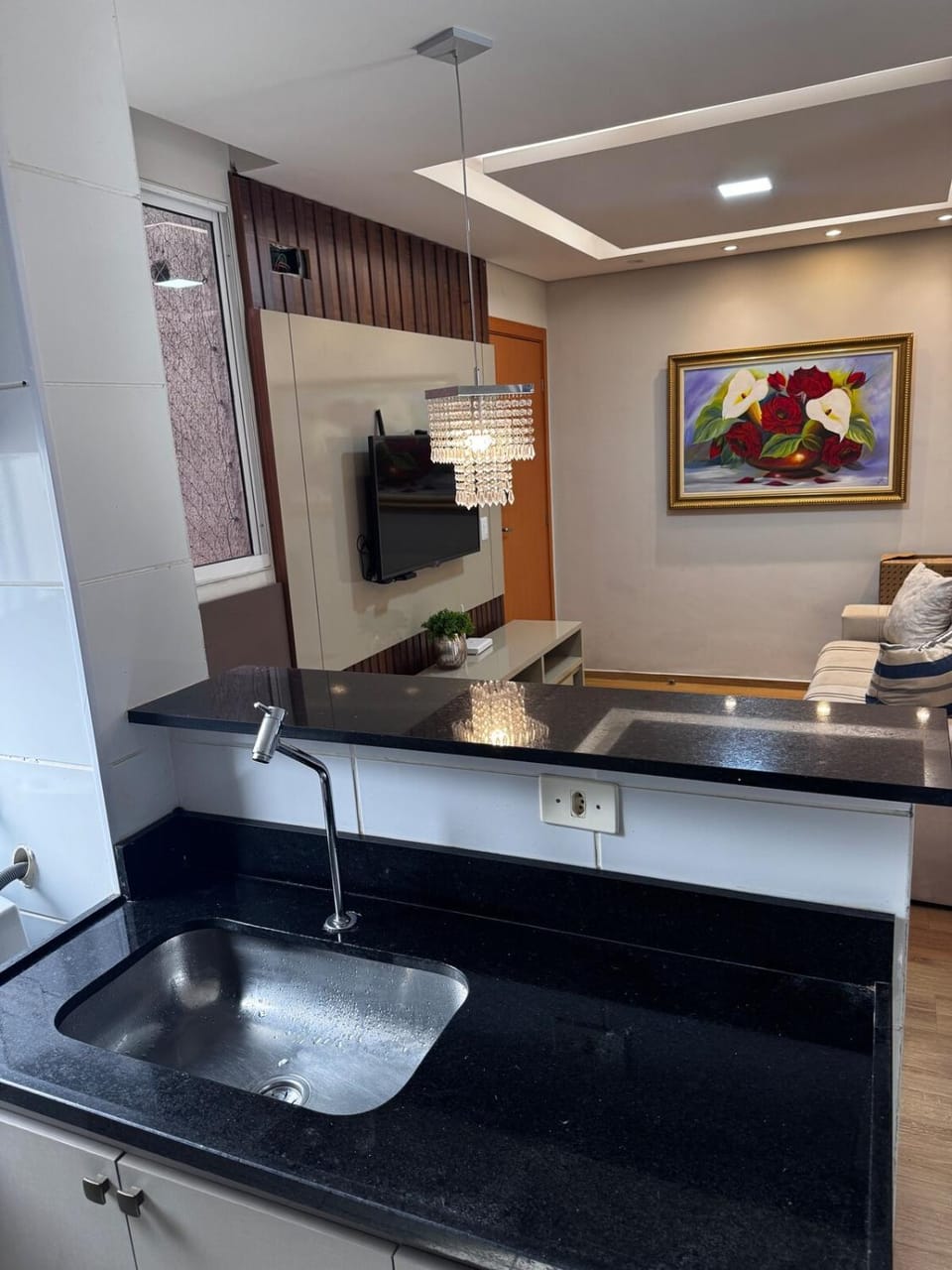 TV and multimedia, Kitchen or kitchenette, stove