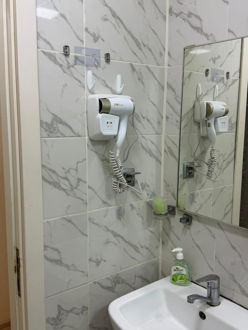 Shower, Bathroom, heating