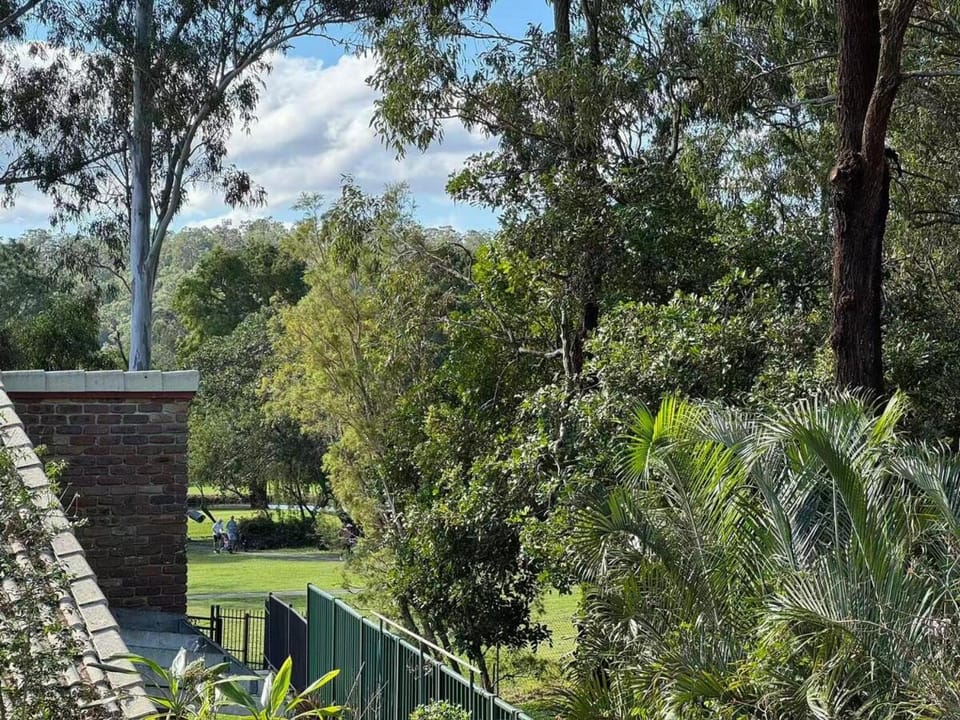 Amazing location &peaceful district &pet Friendly Villa in Brisbane